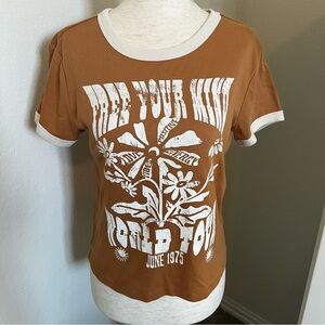 Arizona Jean Company Brown and White Graphic Ringer Tee